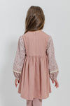 HELEN – Rochie din catifea reiat cu model in clos, detalii florale si aplicatii din dantela vintage, roz
