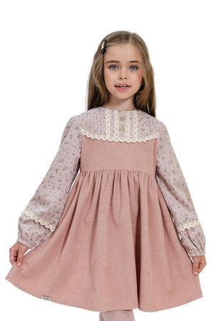 HELEN – Rochie din catifea reiat cu model in clos, detalii florale si aplicatii din dantela vintage, roz