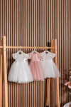 ELDA - Rochiță de ceremonie din tulle fin cu dantelă, broderie și aplicații stralucitoare, roz